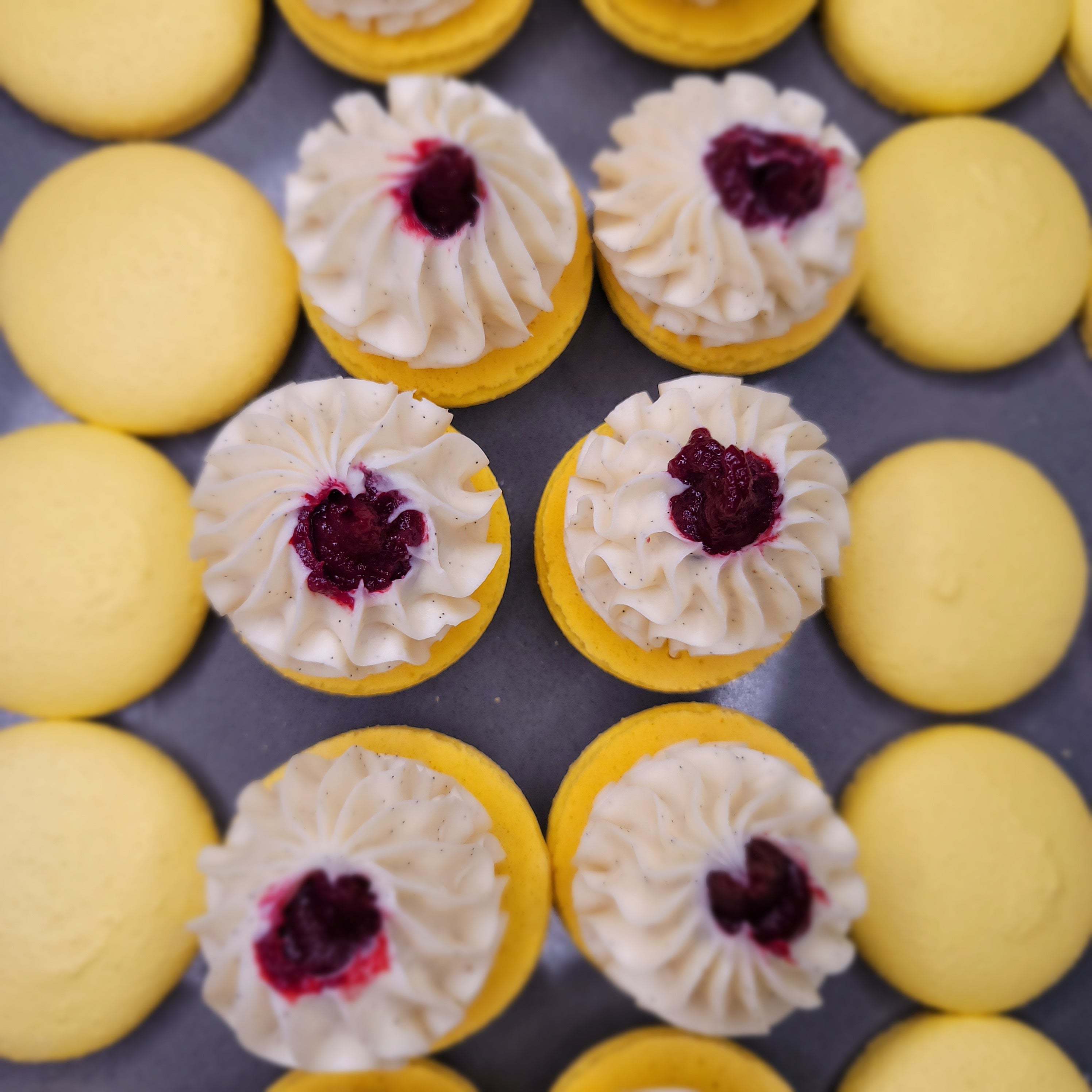 Vanilla ganache recipe with FREE raspberry confit By Love N Macarons.