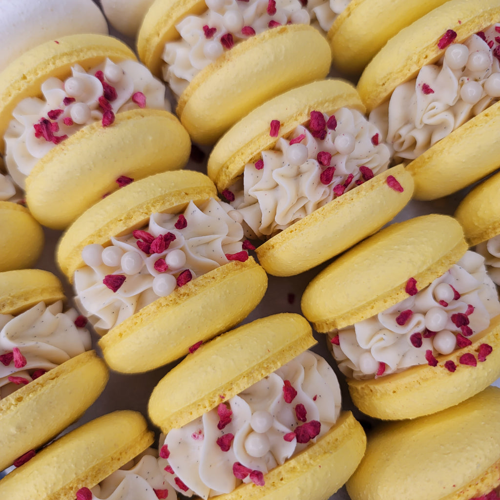 Vanilla ganache recipe with FREE raspberry confit By Love N Macarons.