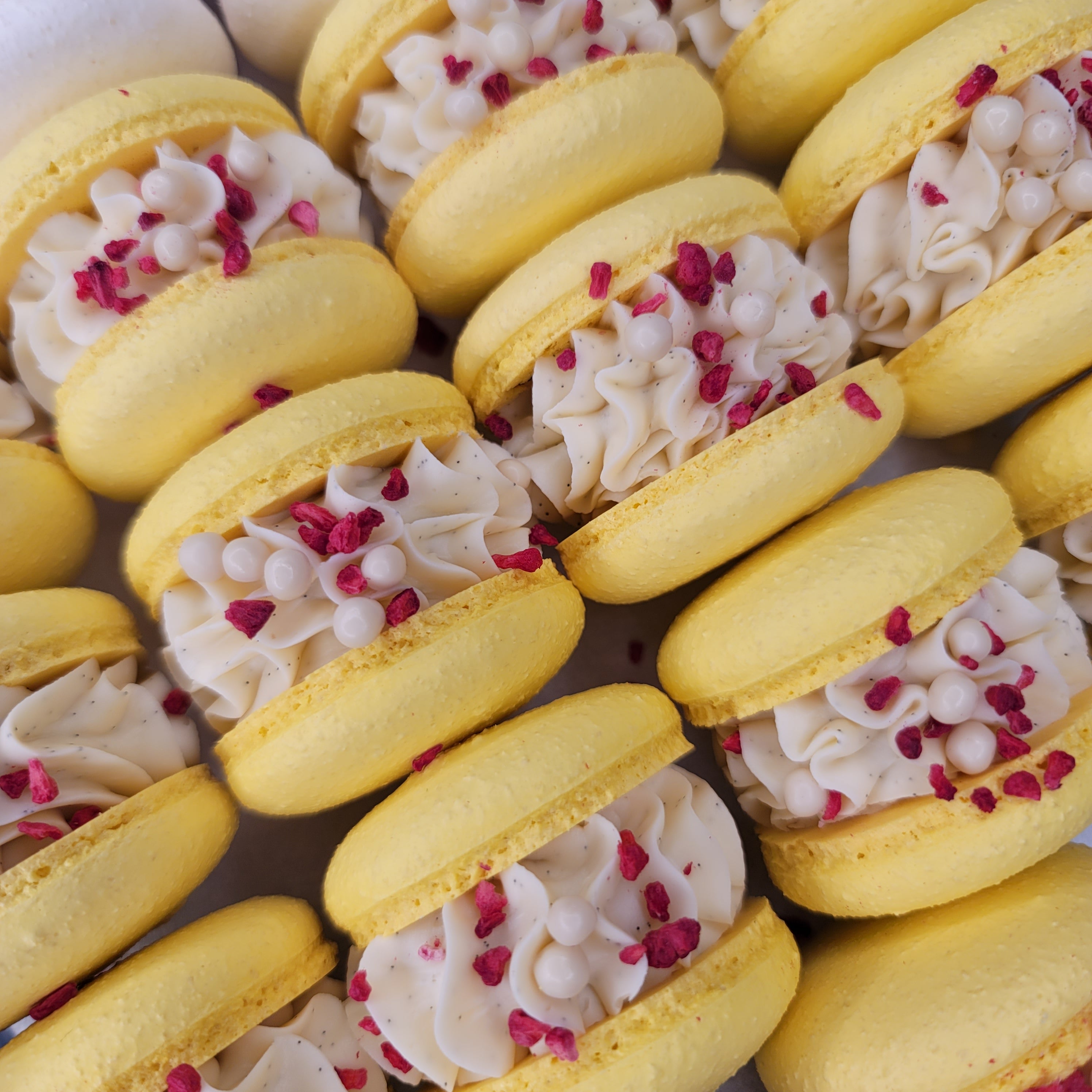 Vanilla ganache recipe with FREE raspberry confit By Love N Macarons.